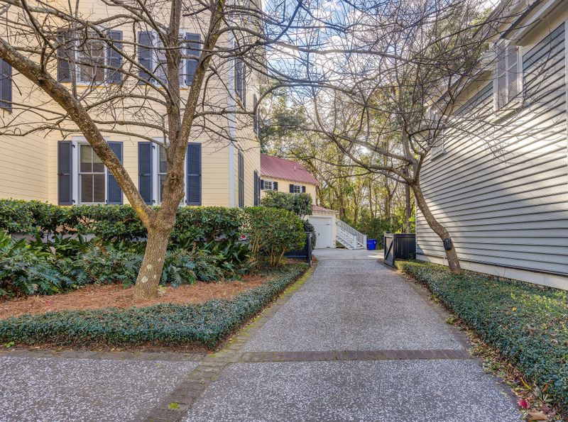 55 Hopetown Rd, Mount Pleasant, SC 29464