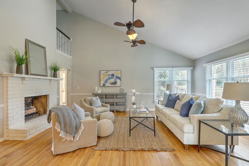 123 King Charles Cir, Summerville, SC 29485