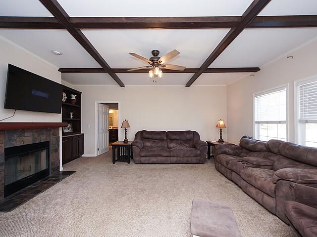 841 Runey Ln, Mcclellanville, SC 29458