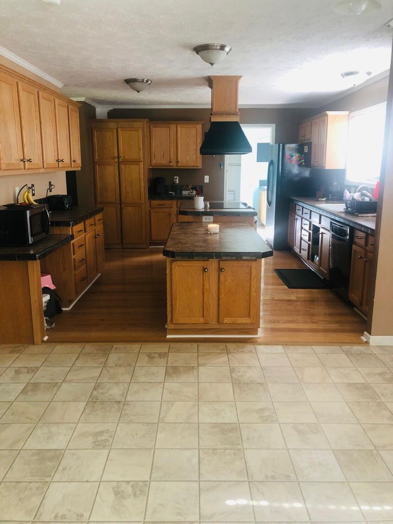524 Old Fort Dr, Ladson, SC 29456