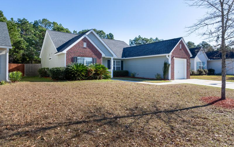 204 Dovetail Cir, Summerville, SC 29483