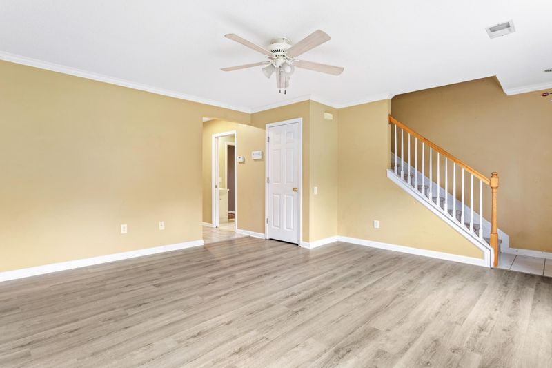3041 Queensgate Way, Mount Pleasant, SC 29466