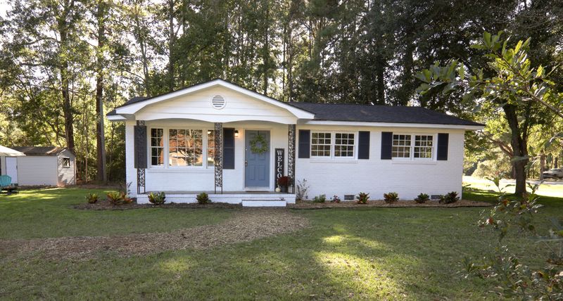 6247 Hollywood Dr, Hollywood, SC 29449