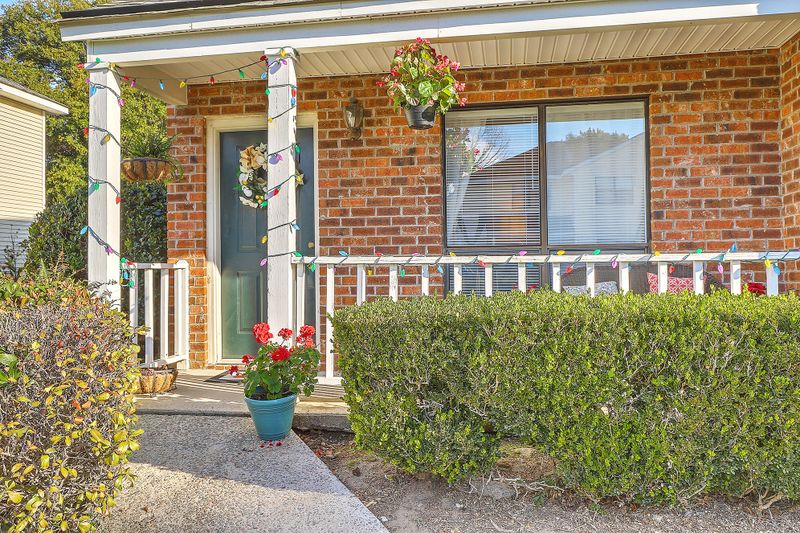 1406 Dove Rn #A, Charleston, SC 29412