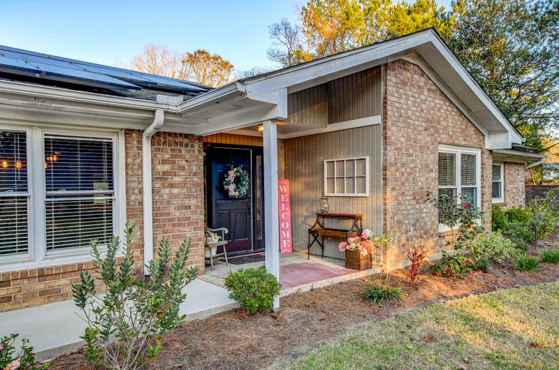 2193 Hummingbird Ln, Summerville, SC 29483