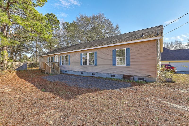 3378 Pinewood Dr, Ladson, SC 29456