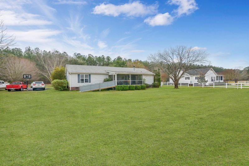 1126 Old Cherry Hill Rd, Moncks Corner, SC 29461