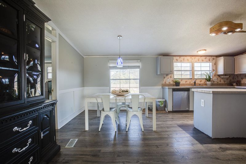 117 Limekiln Ln, Moncks Corner, SC 29461