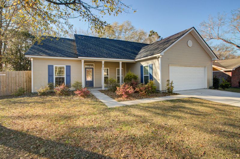 8155 N Ridgebrook Dr, North Charleston, SC 29420