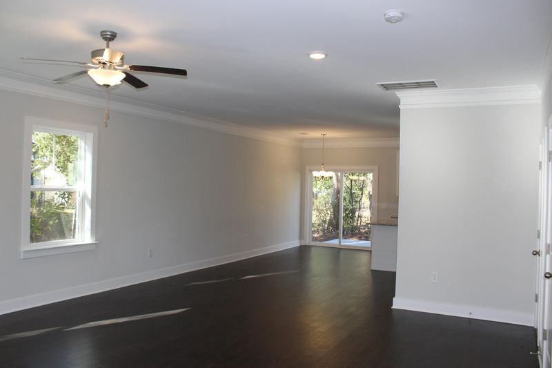 2406 Lantern St, Charleston, SC 29414