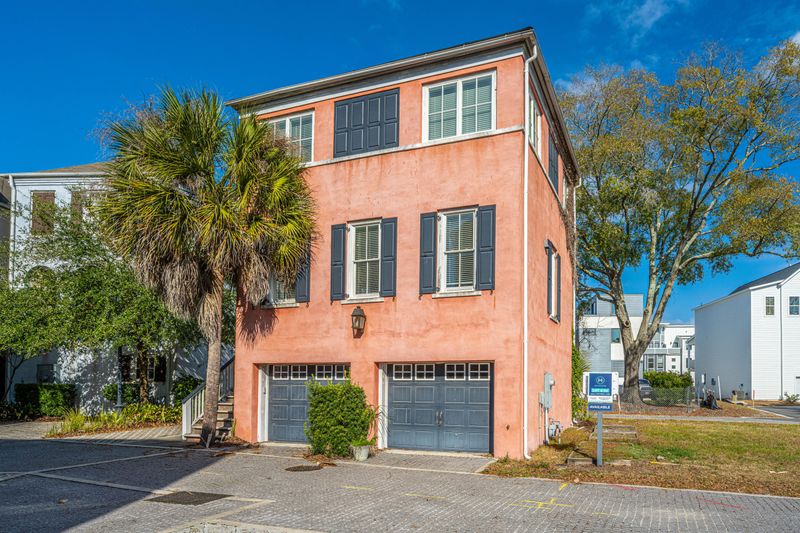 4340 Gaslight Al, North Charleston, SC 29405