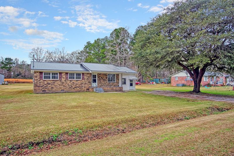 115 Singing Pines Rd, Saint George, SC 29477