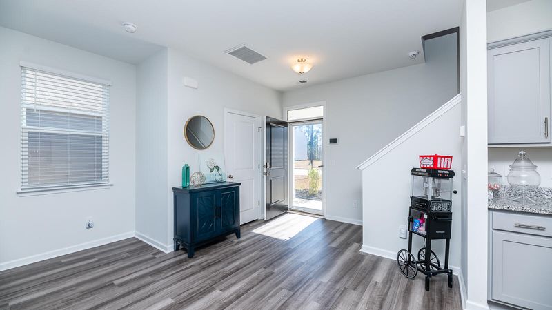 591 Wayton Cir, Moncks Corner, SC 29461