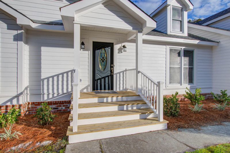 902 Billfish Ct, Charleston, SC 29412