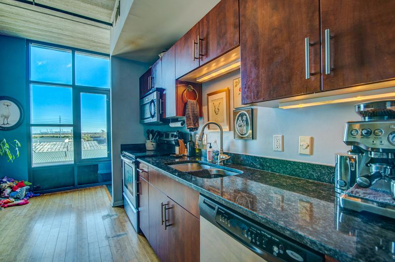 1 Cool Blow St #144, Charleston, SC 29403
