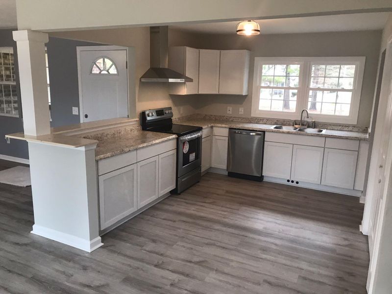 387 Maple Hill Rd, Harleyville, SC 29448