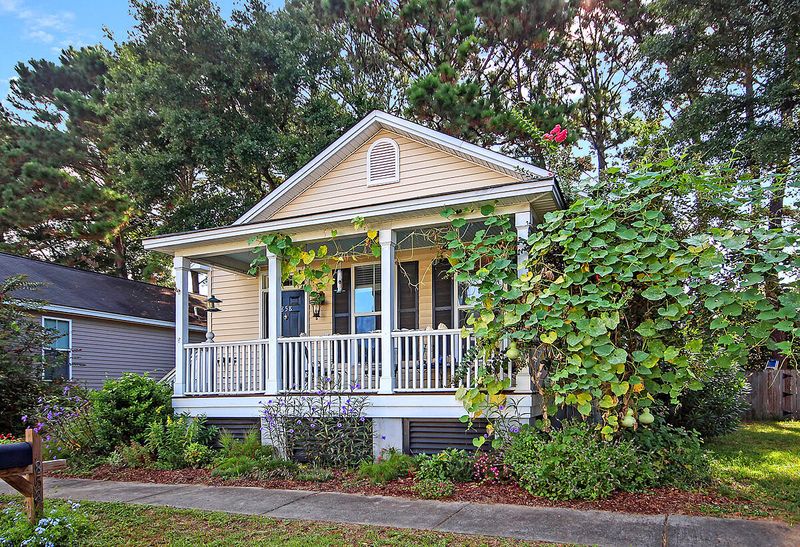 858 Sedge Ct, Charleston, SC 29412