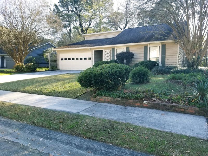 1817 Overrun St, Charleston, SC 29414