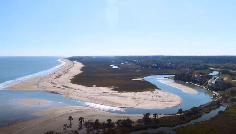 50 Tranquility Ln, Edisto Beach, SC 29438