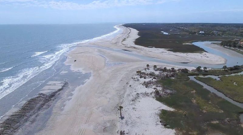 50 Tranquility Ln, Edisto Beach, SC 29438
