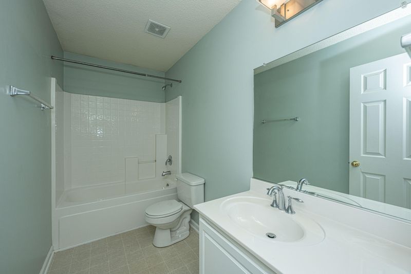 94 Blue Jasmine Ln, Summerville, SC 29483