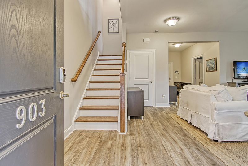 656 Coleman Blvd #903, Mount Pleasant, SC 29464