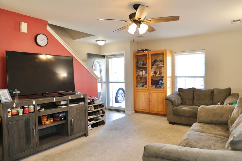 615 Silver Moss Dr, Moncks Corner, SC 29461