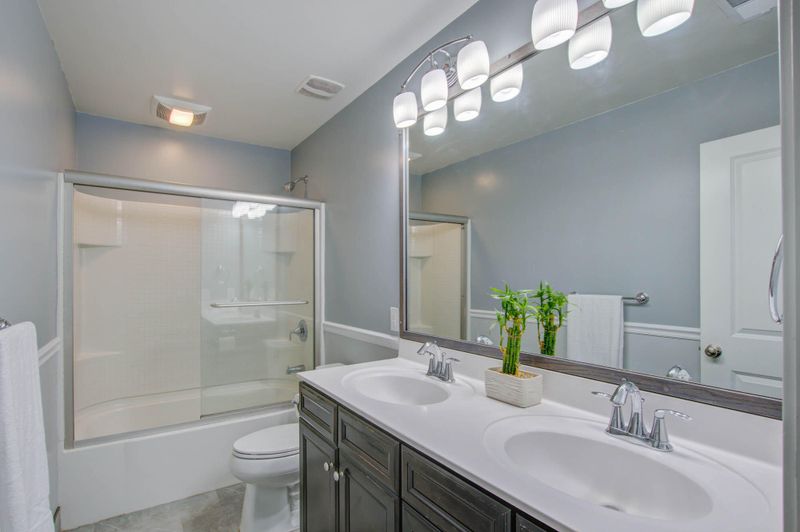 1409 Oldenburg Dr, Mount Pleasant, SC 29429