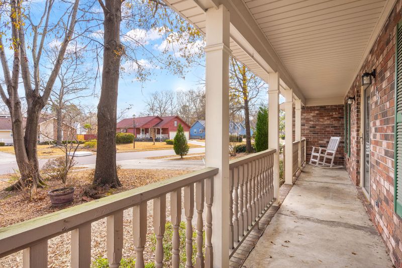 120 Fox Chase Dr, Goose Creek, SC 29445
