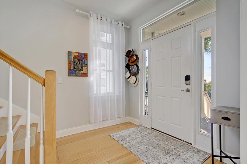 2210 Folly Rd, Charleston, SC 29412