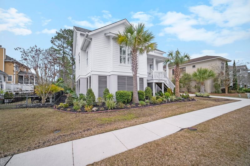 2017 Shields Ln, Mount Pleasant, SC 29466