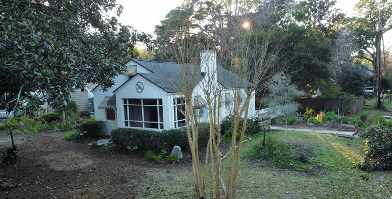 221 Plymouth Ave, Charleston, SC 29412