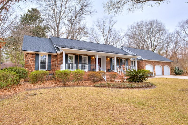 113 Huckleberry Ln, Summerville, SC 29485
