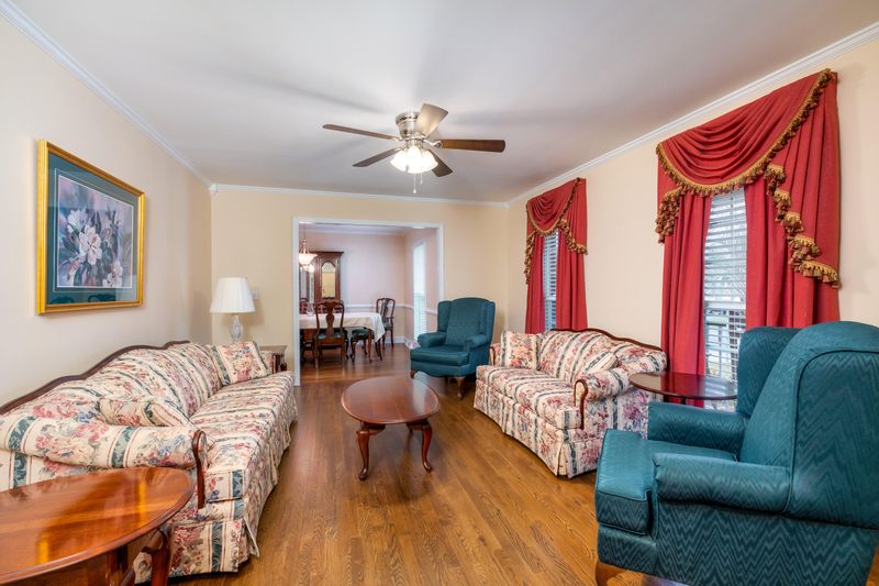 113 Huckleberry Ln, Summerville, SC 29485