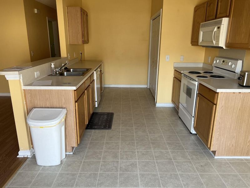 1417 Pinethicket Dr, Summerville, SC 29486