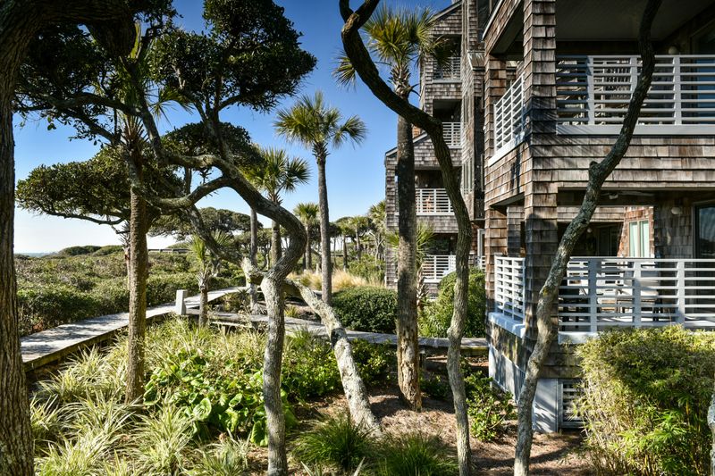 4444 Sea Forest Dr, Kiawah Island, SC 29455