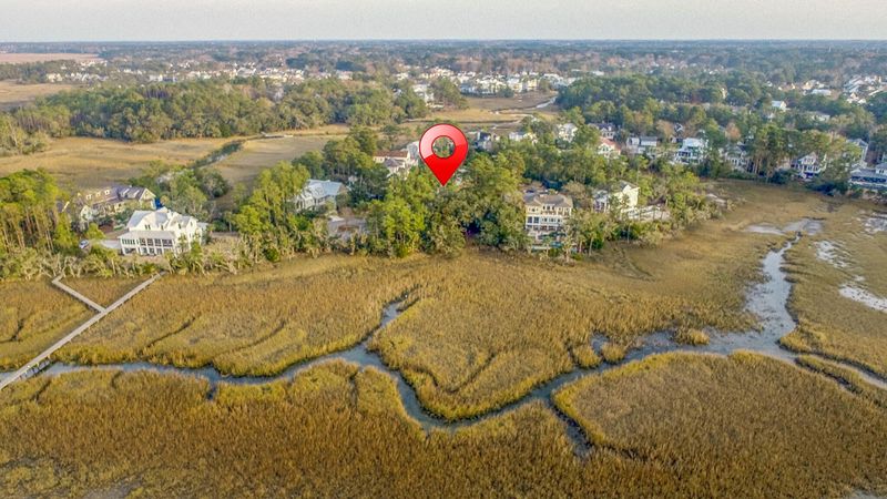 307 Triton Ct, Mount Pleasant, SC 29464