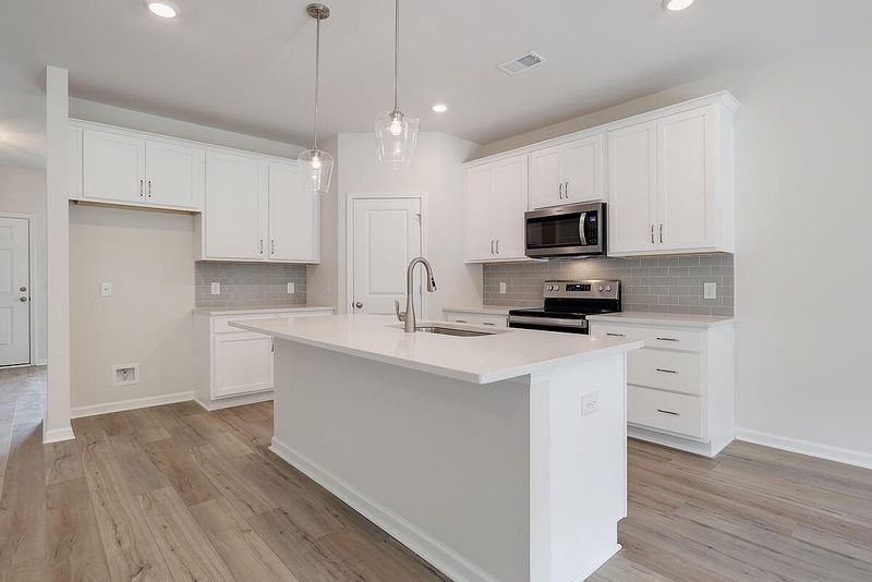 192 Cypress Plantation Rd, Moncks Corner, SC 29461