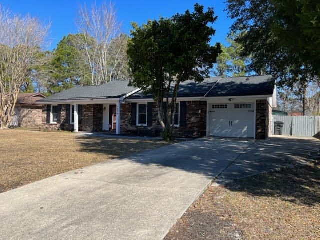 1226 Hampton Dr, Summerville, SC 29486