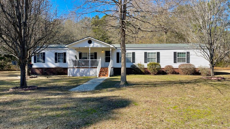 652 Lannie Ln, Moncks Corner, SC 29461