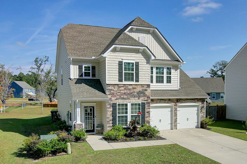 7005 Carolina Rose Rd, Hanahan, SC 29410