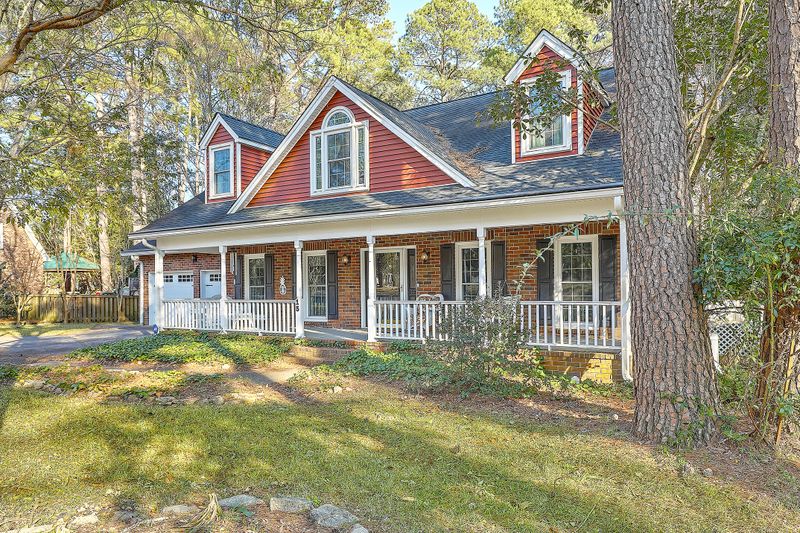 15 Plantation Cir, Summerville, SC 29485