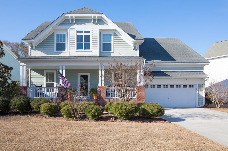 216 Carolinian Dr, Summerville, SC 29485