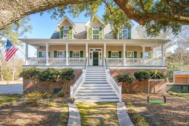 511 W Luke Ave, Summerville, SC 29483