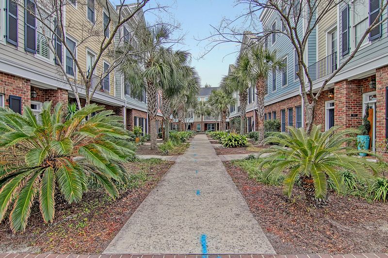 656 Coleman Blvd #505, Mount Pleasant, SC 29464