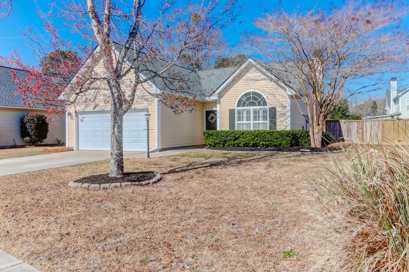 2814 Summertrees Blvd, Johns Island, SC 29455