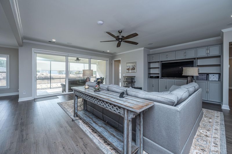 107 Camelia Park Ln, Summerville, SC 29486