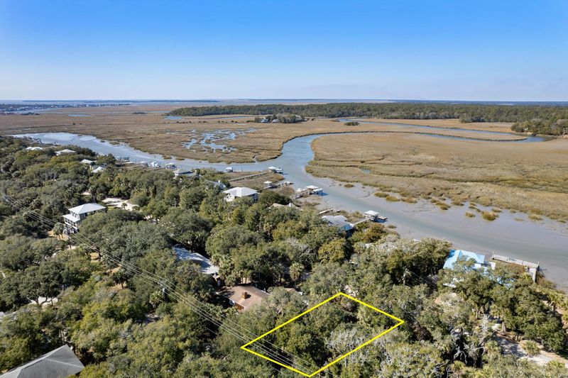 309 Jungle Rd, Edisto Island, SC 29438