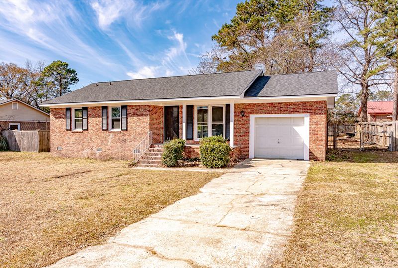 102 Stanford Ct, Ladson, SC 29456