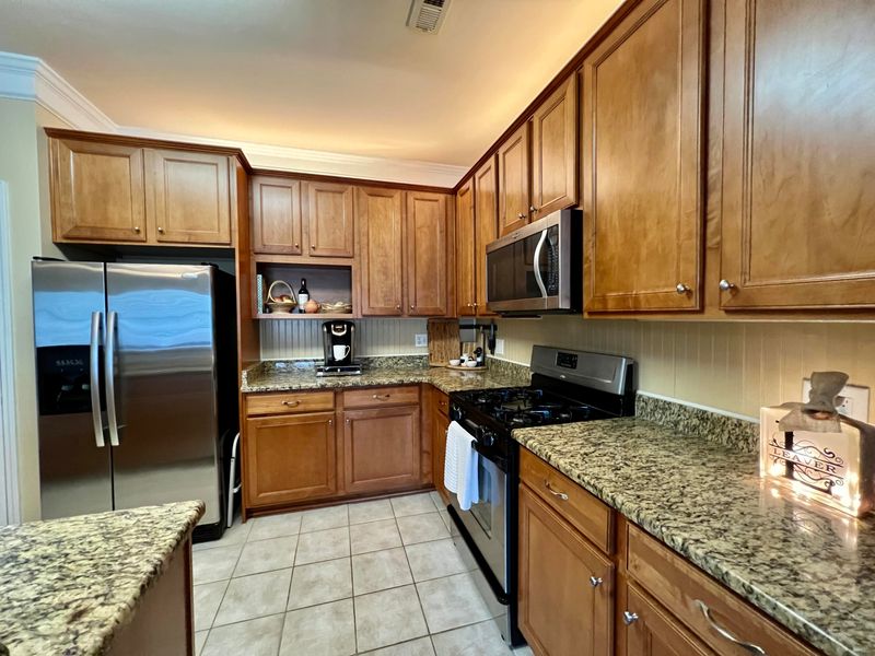 124 Shadybrook Dr, Summerville, SC 29483